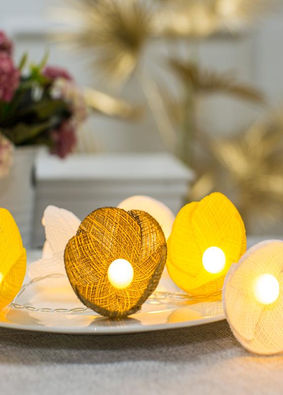 Гирлянда светодиодная Цветы желт. гамма 10LED ткань тепл. бел. 1.8+0.3м КОСМОС KOC_GIR-B110