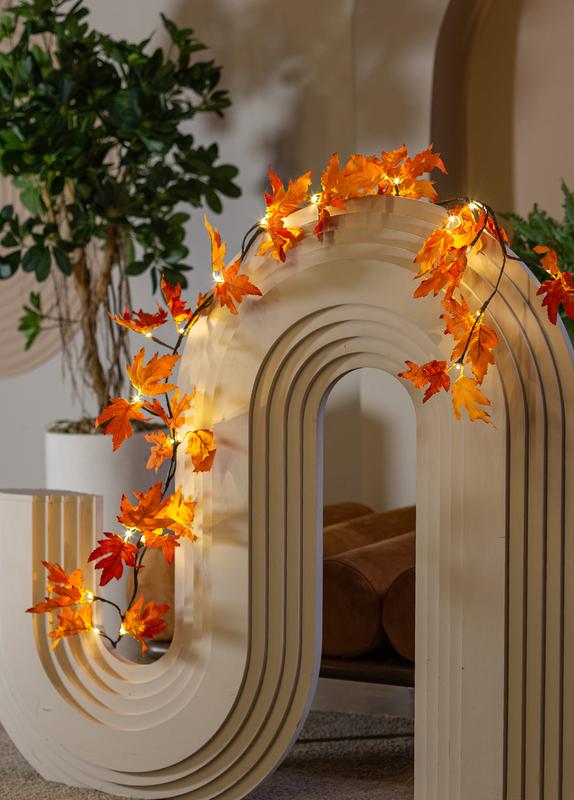 Гирлянда светодиодная Ветвь кленовая 1.8м 24LED тепл. бел. IP44 6ч таймер провод корич. 80см КОСМОС KOC_INT-B129